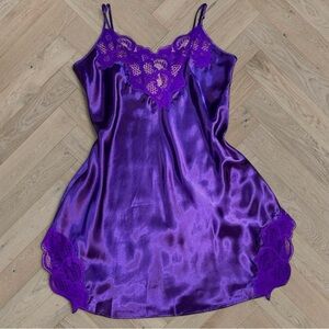 90’s Gold Label Victorias Secret Purple Lace Trim Nightgown